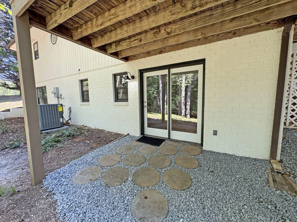 103 Lands Harbor LN - Photo 24