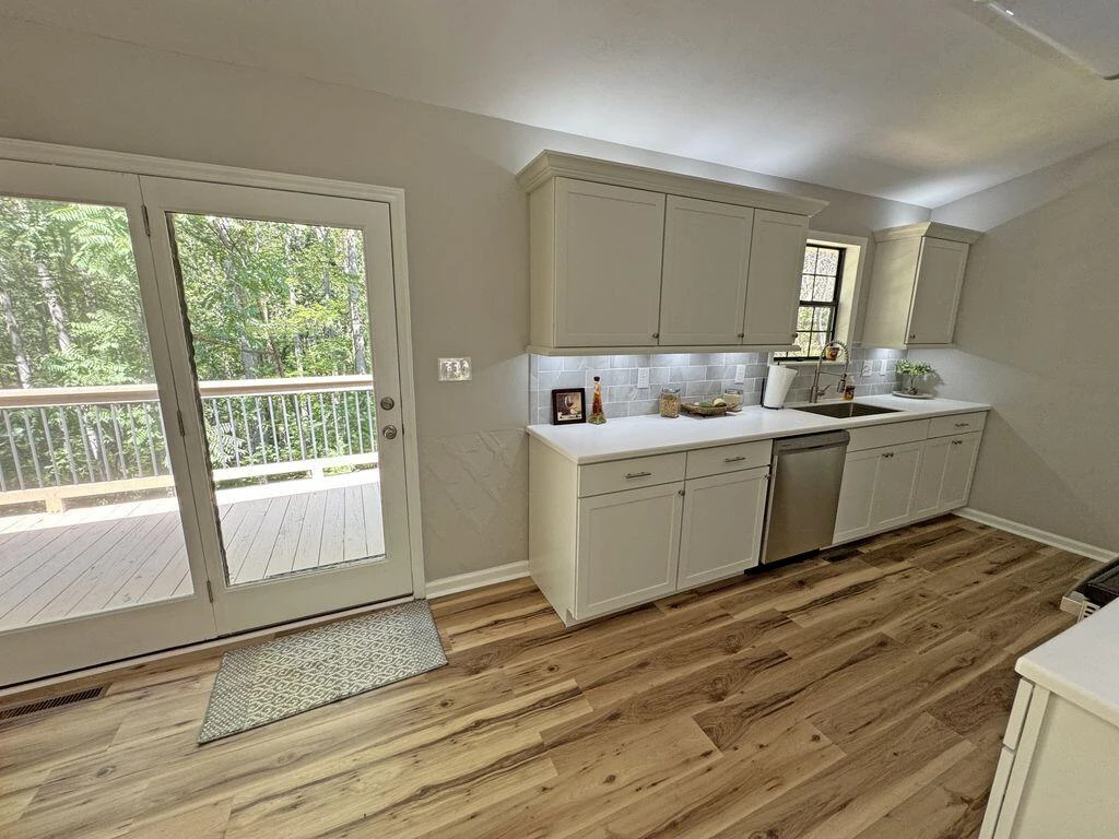 103 Lands Harbor LN - Photo 8