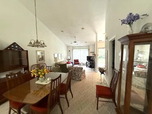 312 Cypress ST - Photo 4