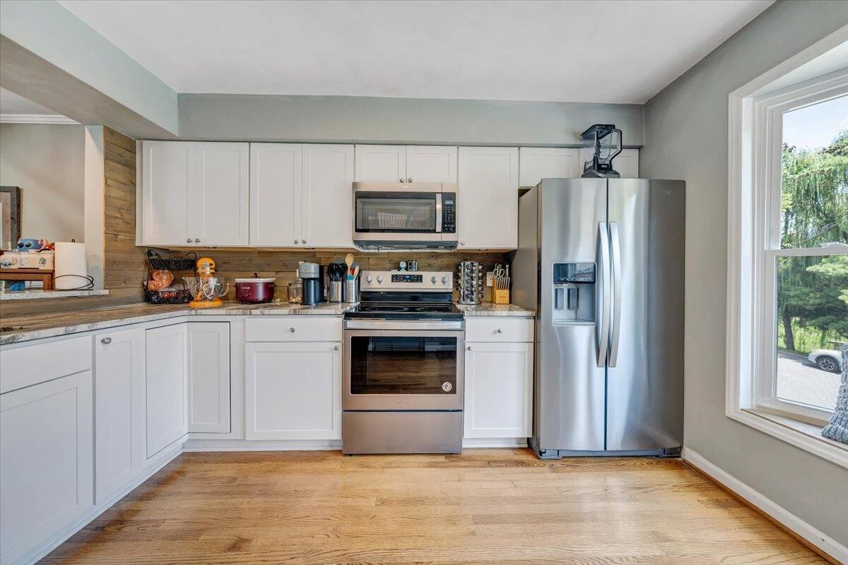 4715 Wembley PL SW - Photo 9