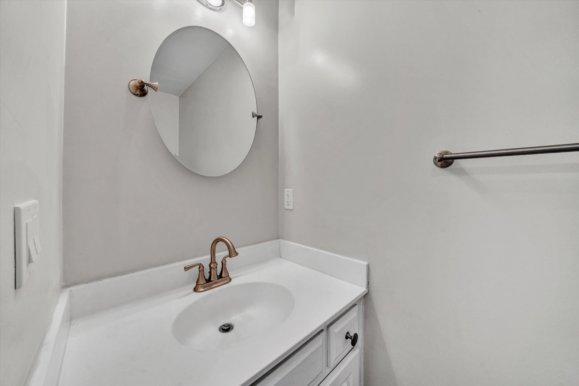 2269 Karen DR - Photo 24