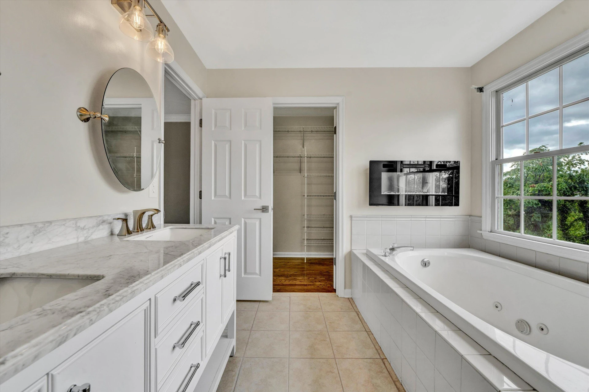 2269 Karen DR - Photo 31