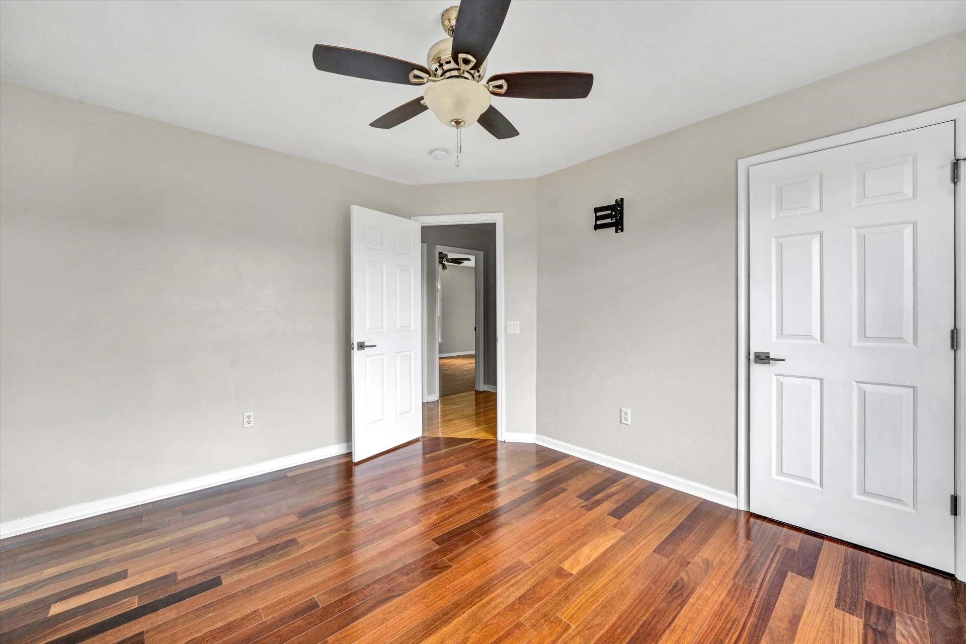 2269 Karen DR - Photo 38
