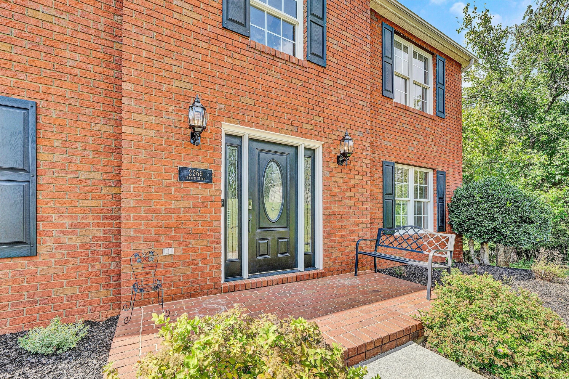 2269 Karen DR - Photo 4