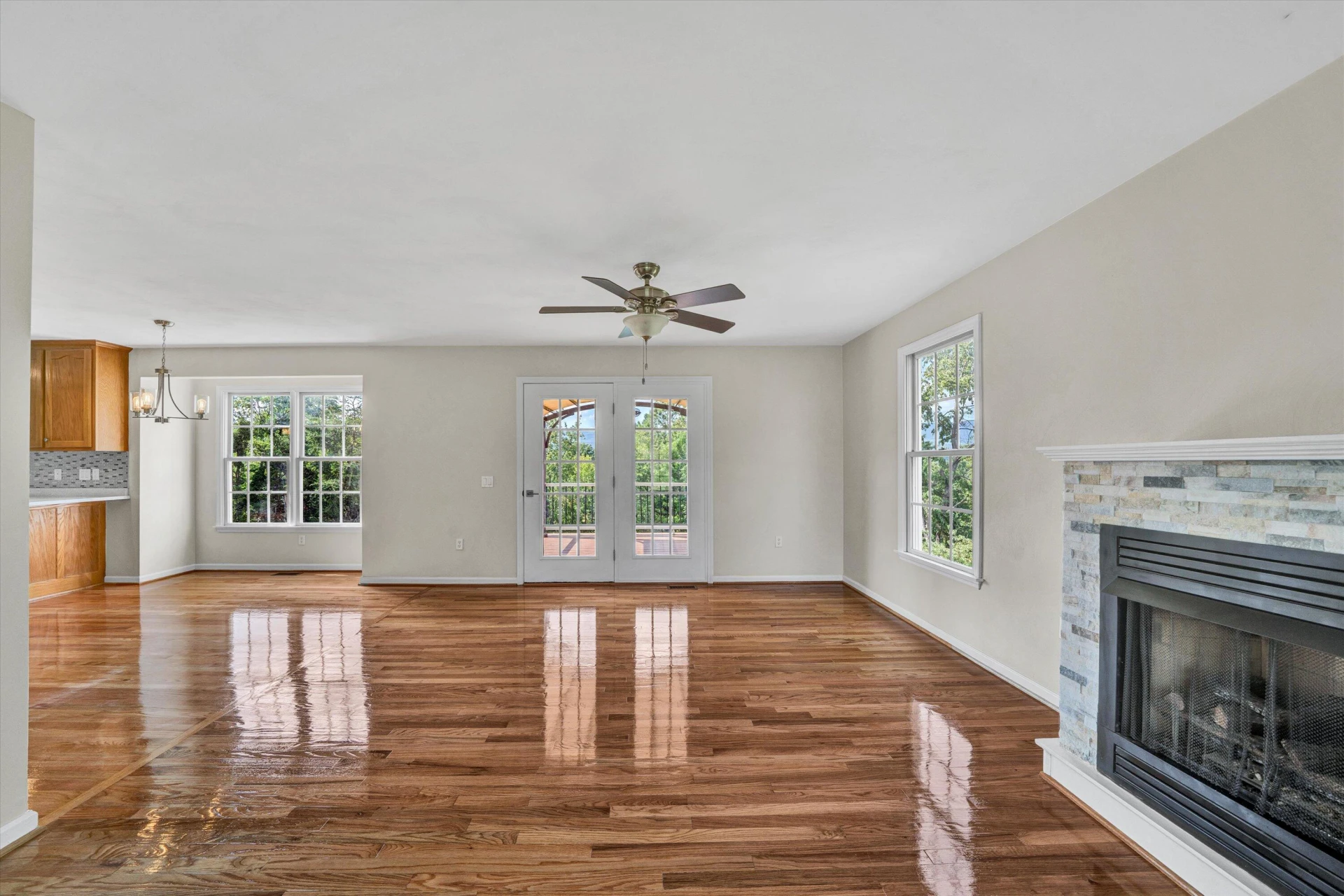 2269 Karen DR - Photo 9