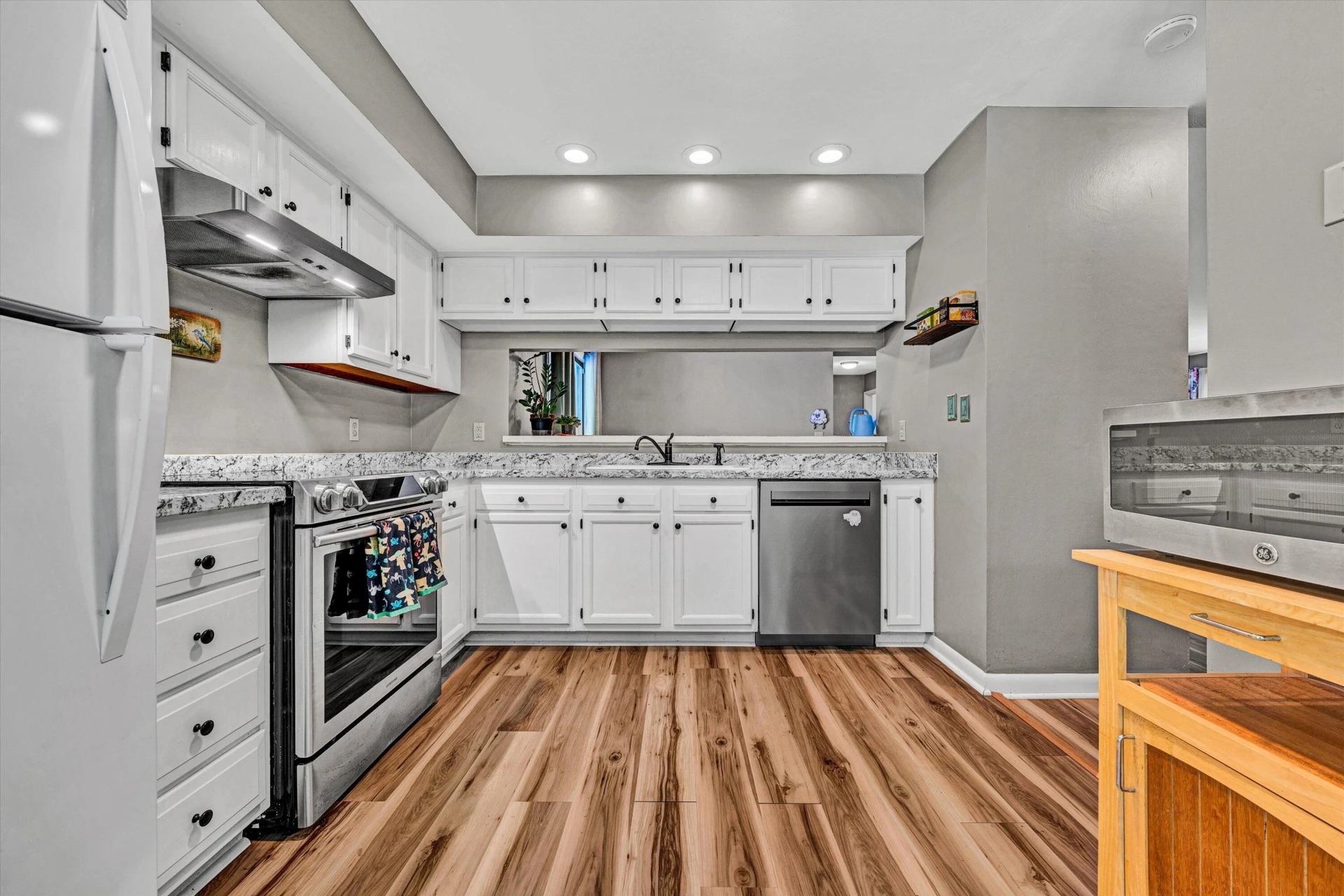 7495 Fernway DR - Photo 17