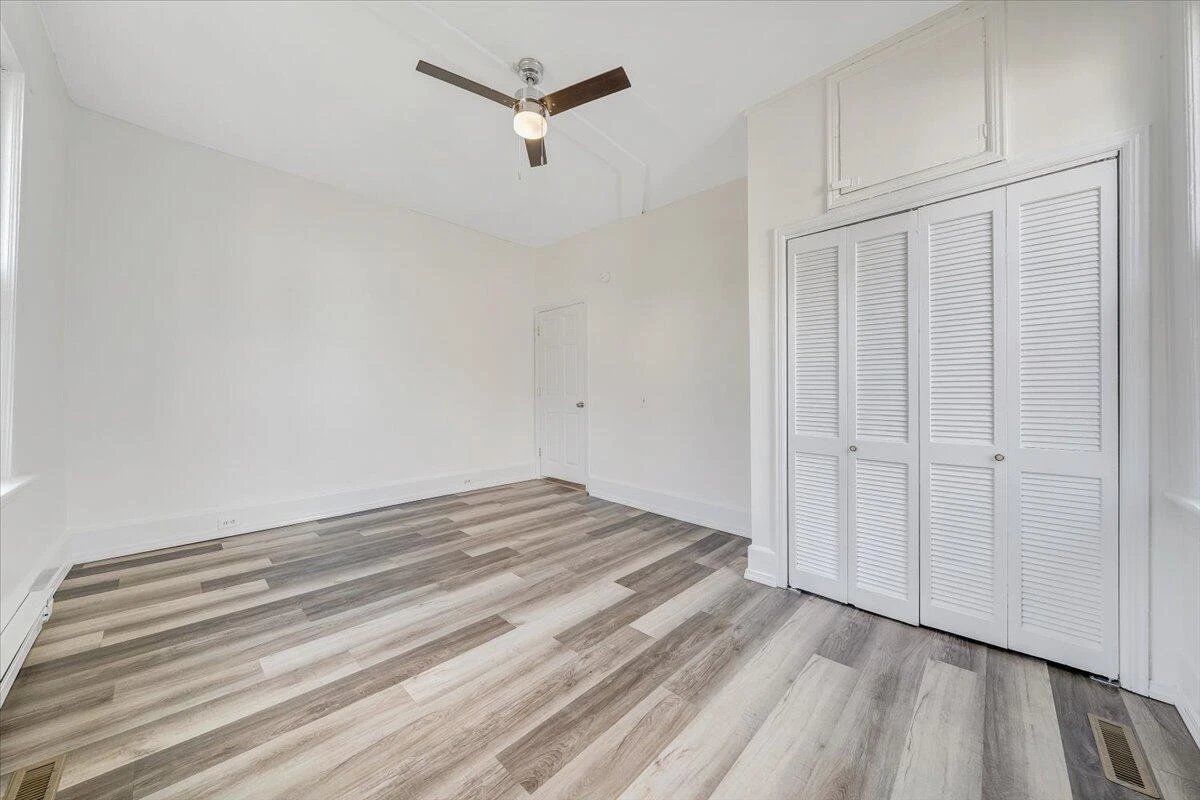 1241 Dale AVE SE - Photo 14
