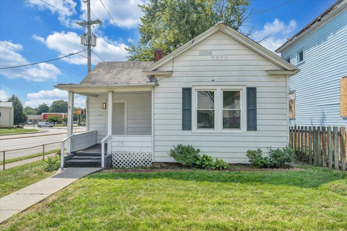 1241 Dale AVE SE - Photo 31