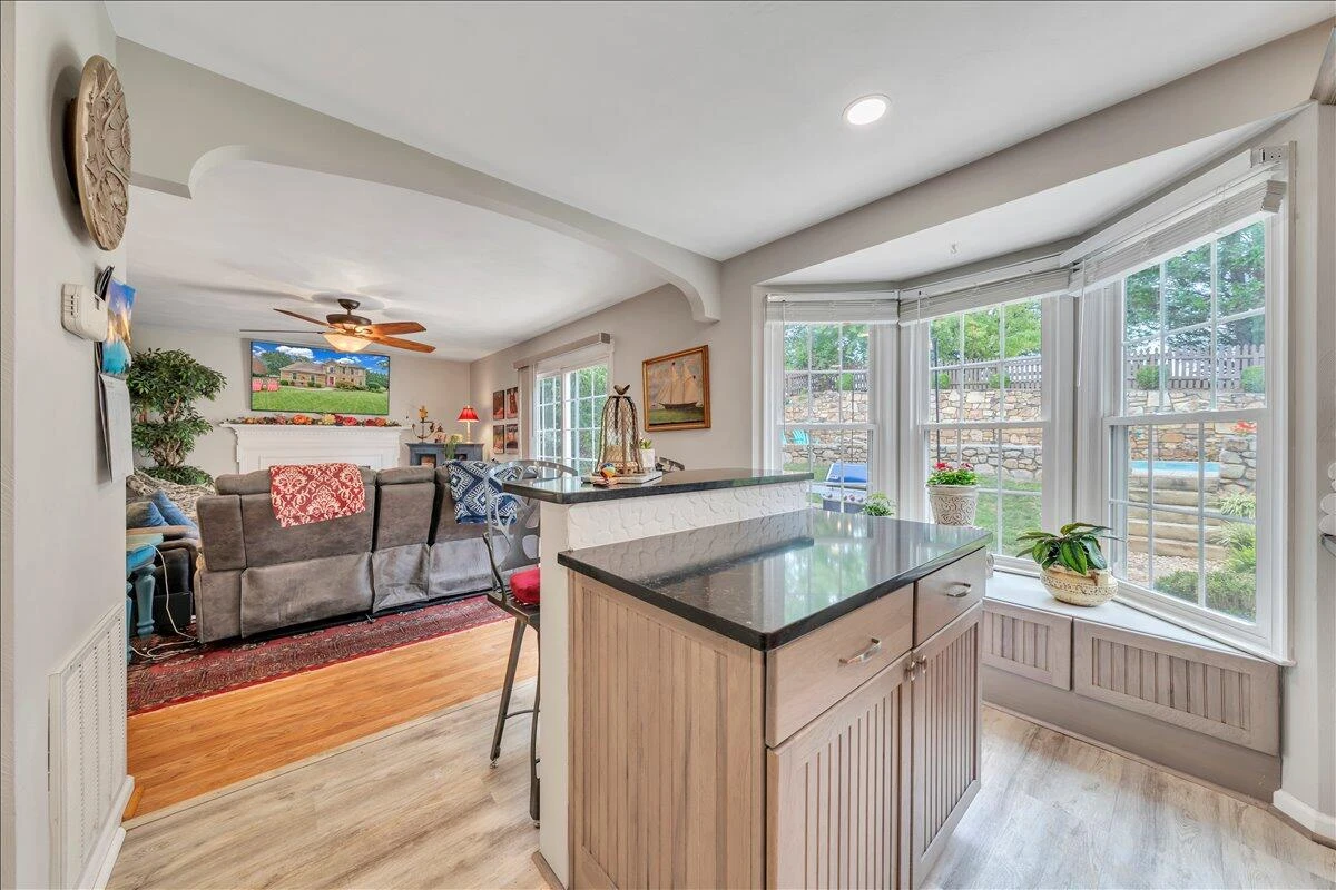 1713 Ashbury CT - Photo 21