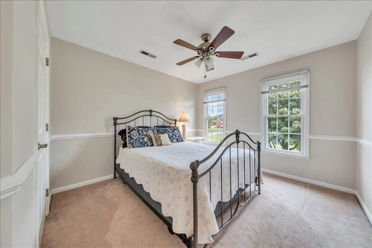 1713 Ashbury CT - Photo 24