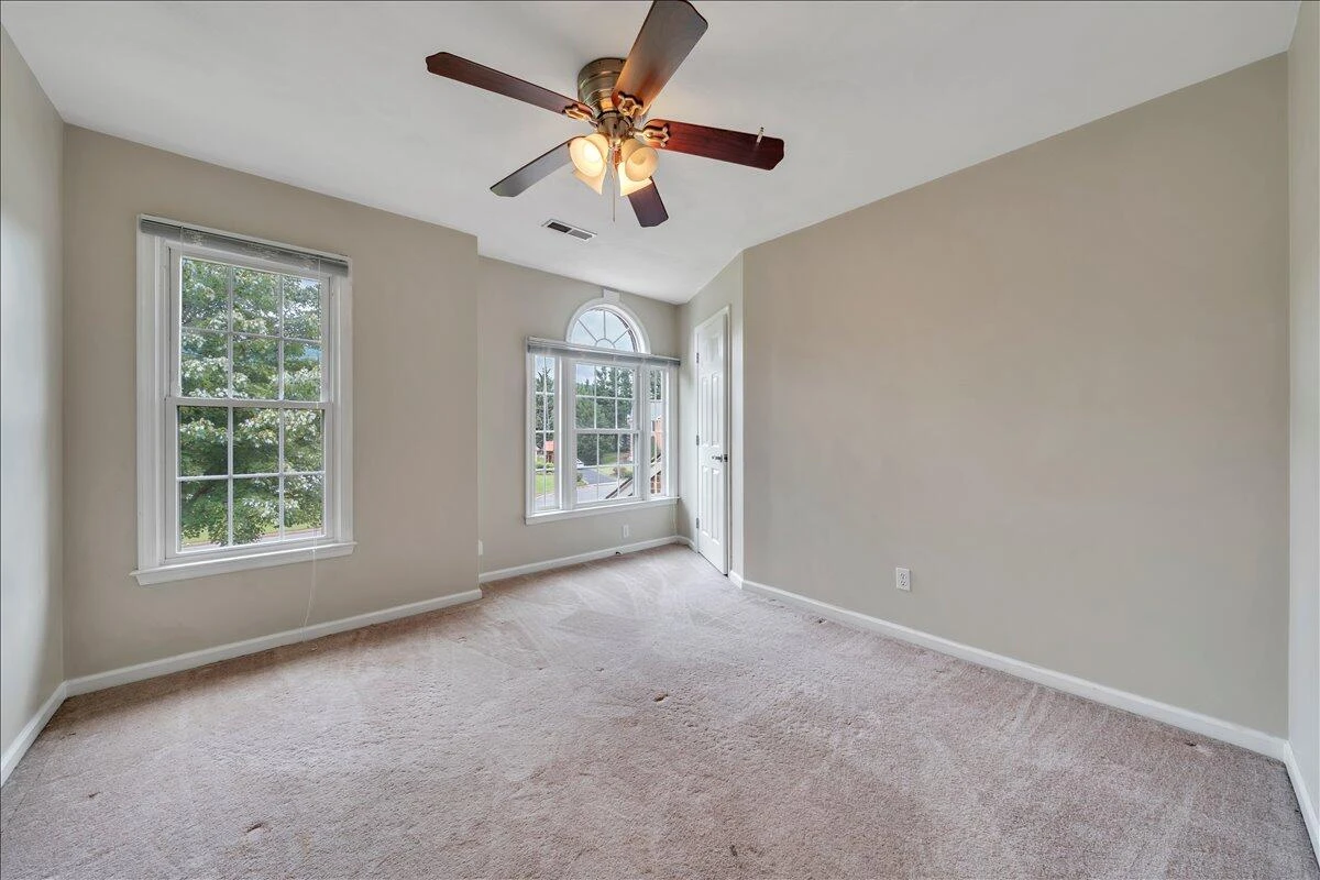 1713 Ashbury CT - Photo 26