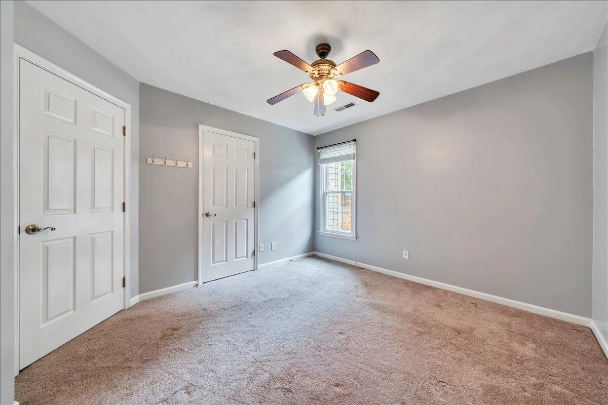 1713 Ashbury CT - Photo 30