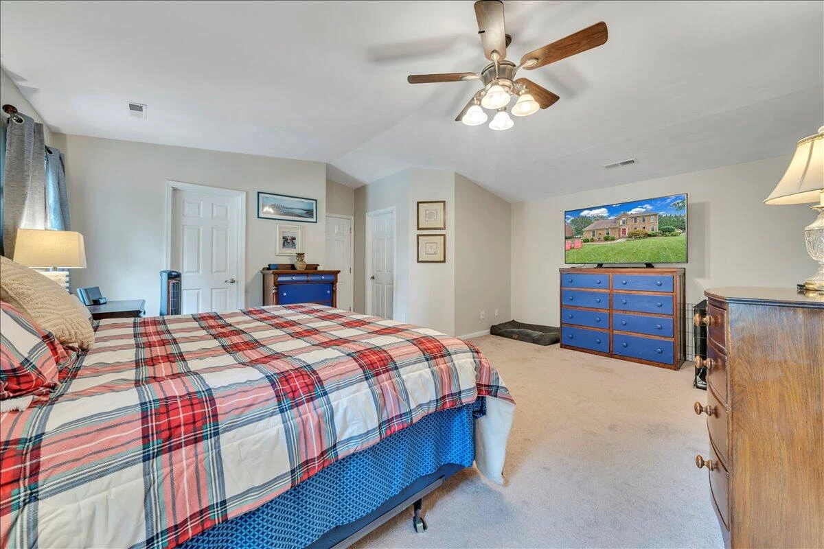 1713 Ashbury CT - Photo 35
