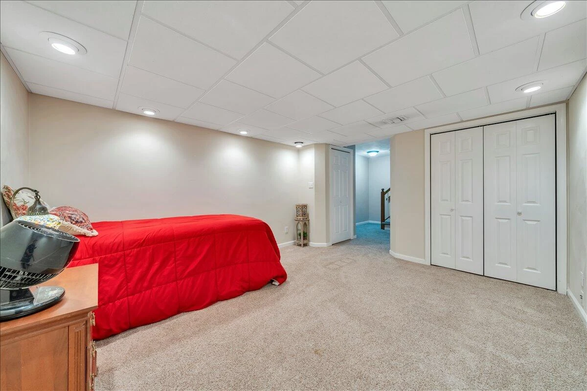 1713 Ashbury CT - Photo 40