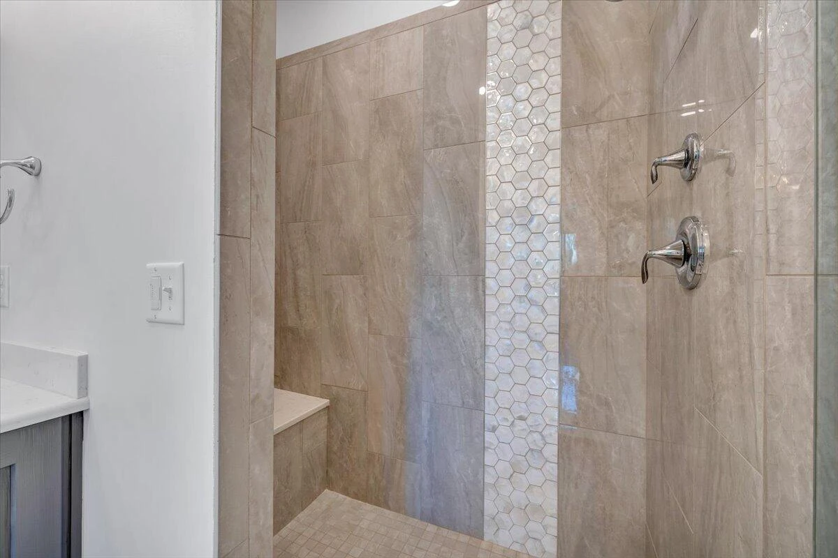 2650 Waters Edge DR - Photo 106
