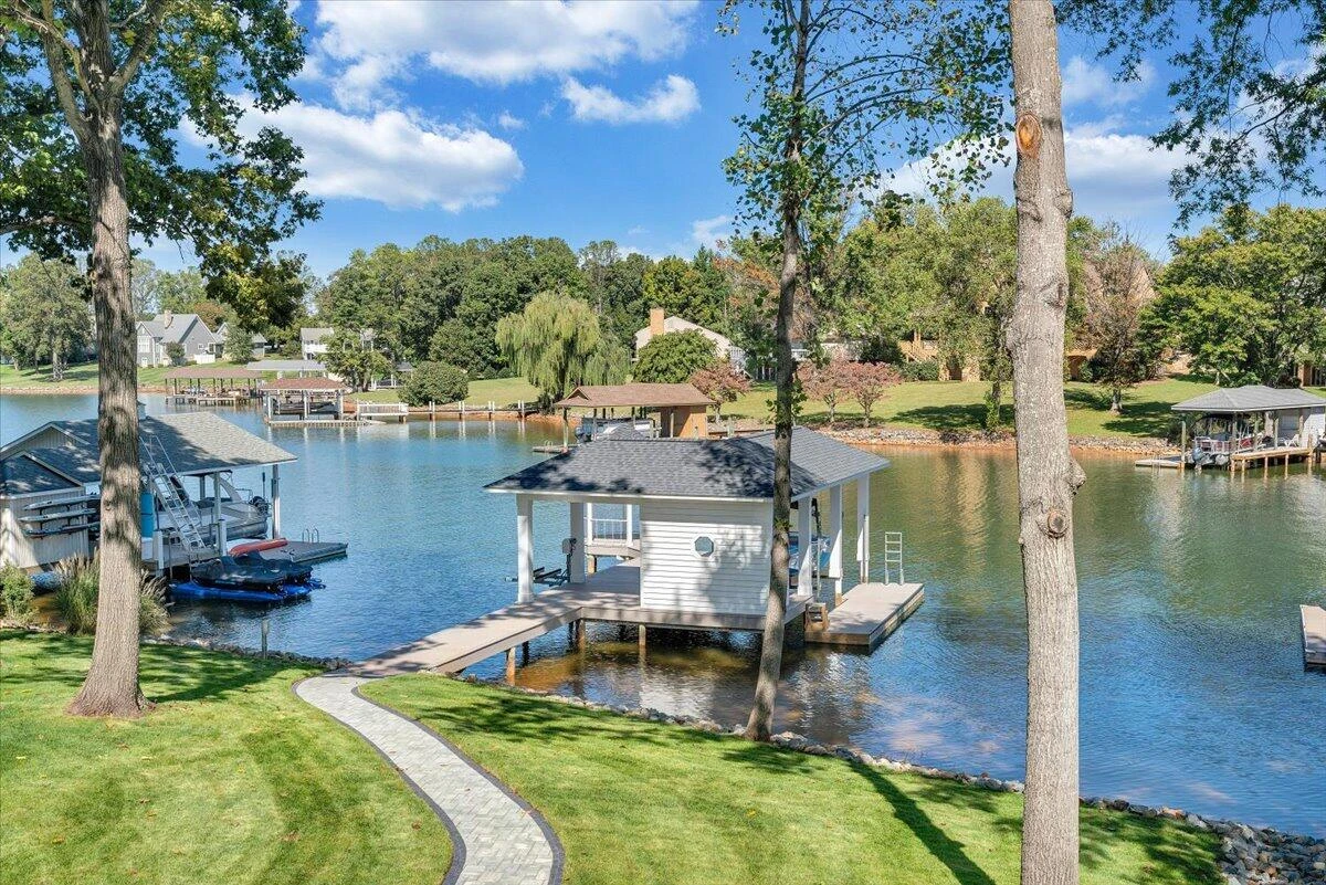 2650 Waters Edge DR - Photo 125