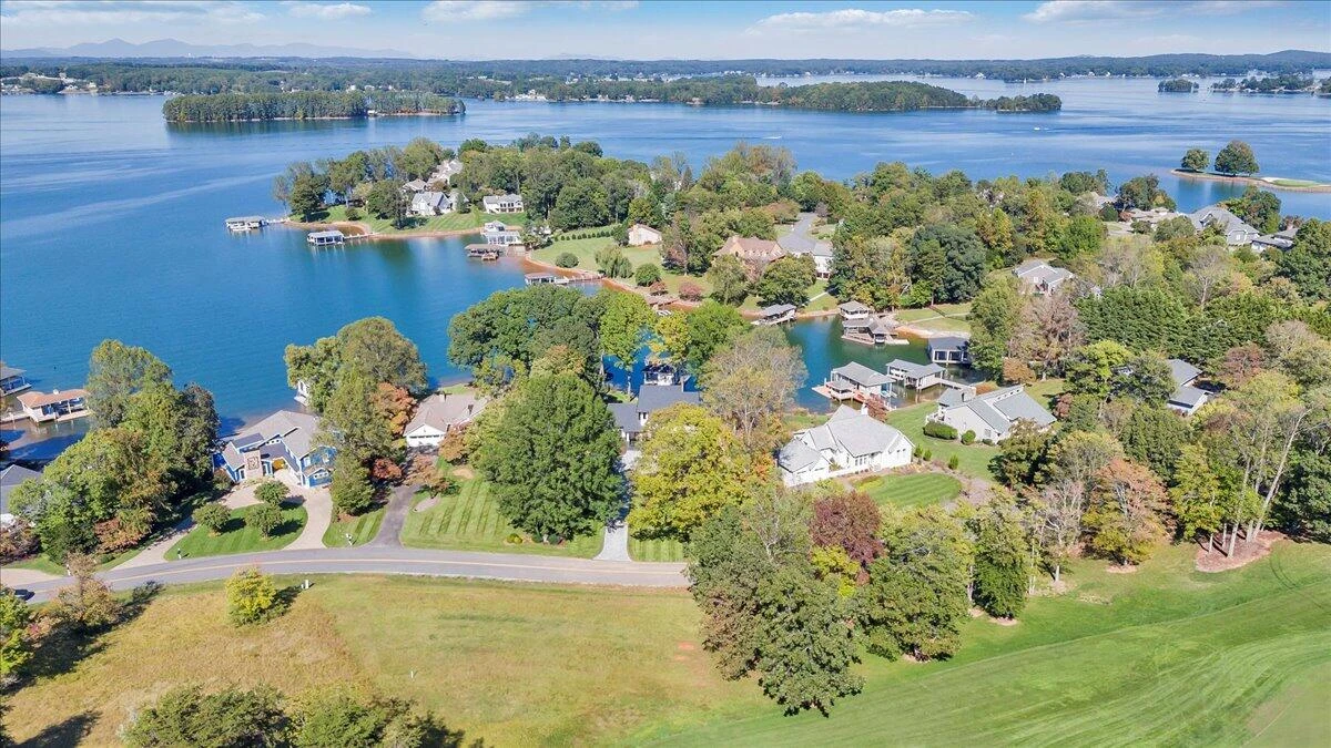 2650 Waters Edge DR - Photo 153