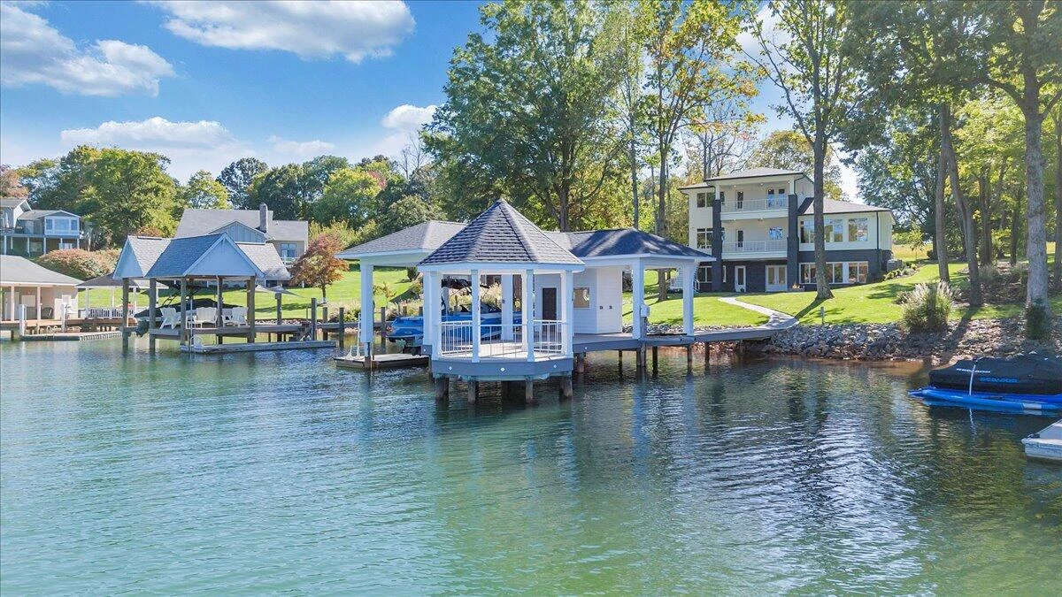 2650 Waters Edge DR - Photo 172