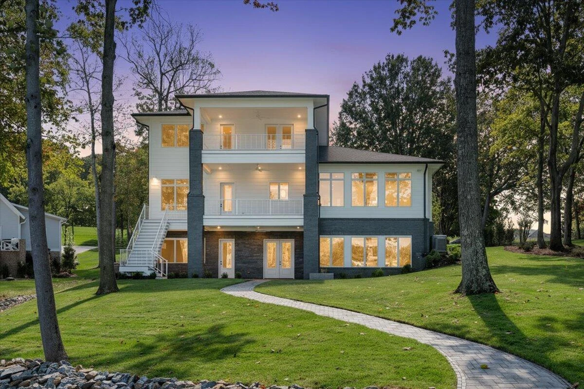 2650 Waters Edge DR - Photo 2