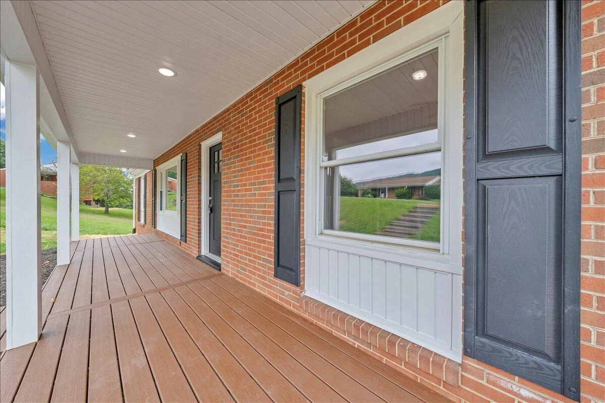 147 Daleview DR - Photo 3