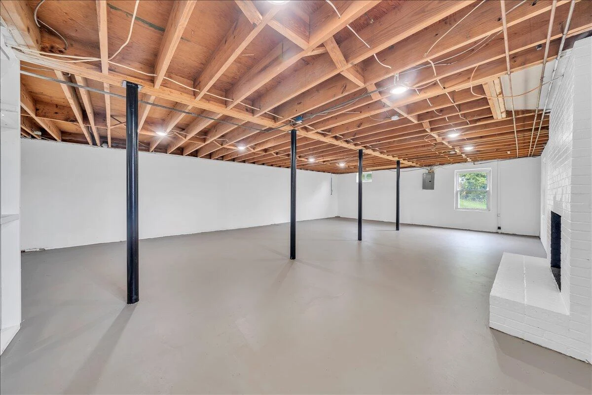 147 Daleview DR - Photo 35