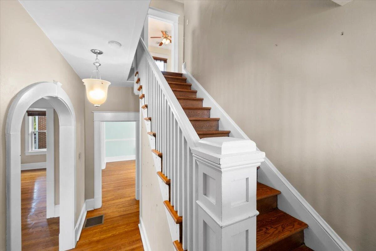 1714 Memorial AVE SW - Photo 17
