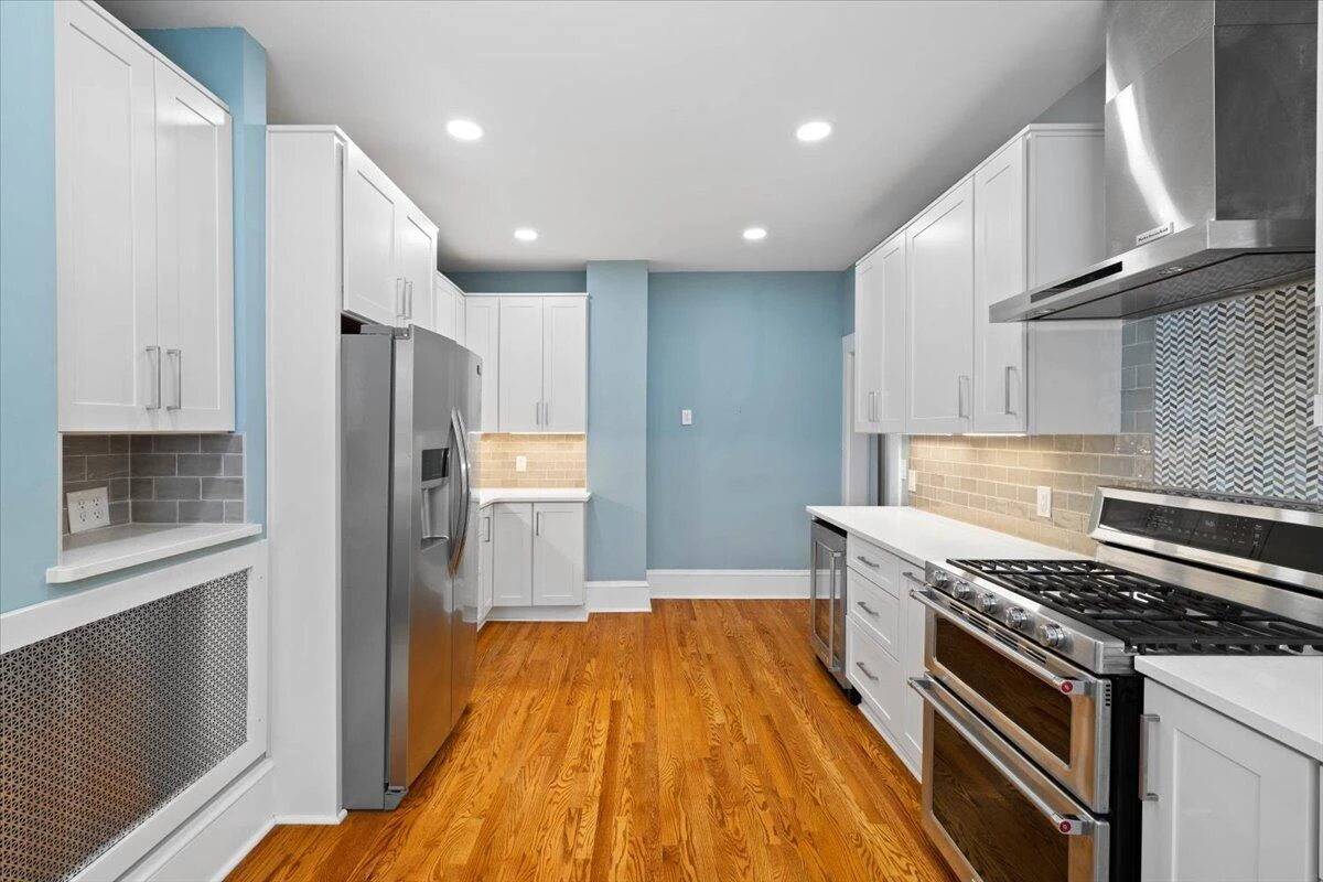 1714 Memorial AVE SW - Photo 11
