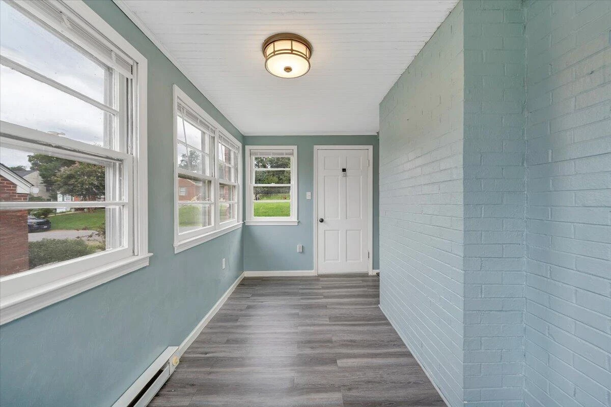 5333 Thornrose RD - Photo 17