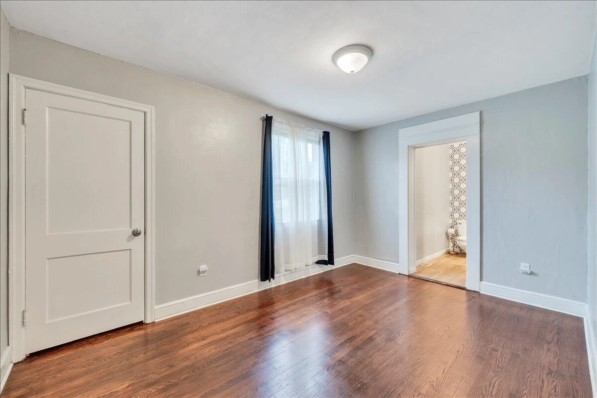5333 Thornrose RD - Photo 18