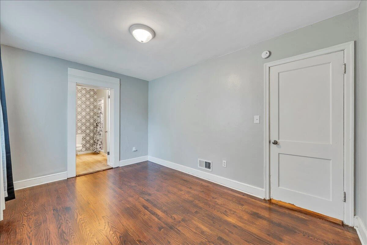 5333 Thornrose RD - Photo 19