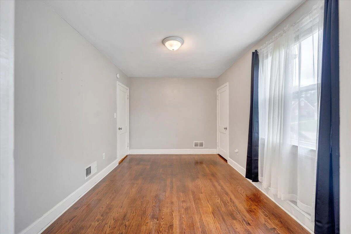 5333 Thornrose RD - Photo 20