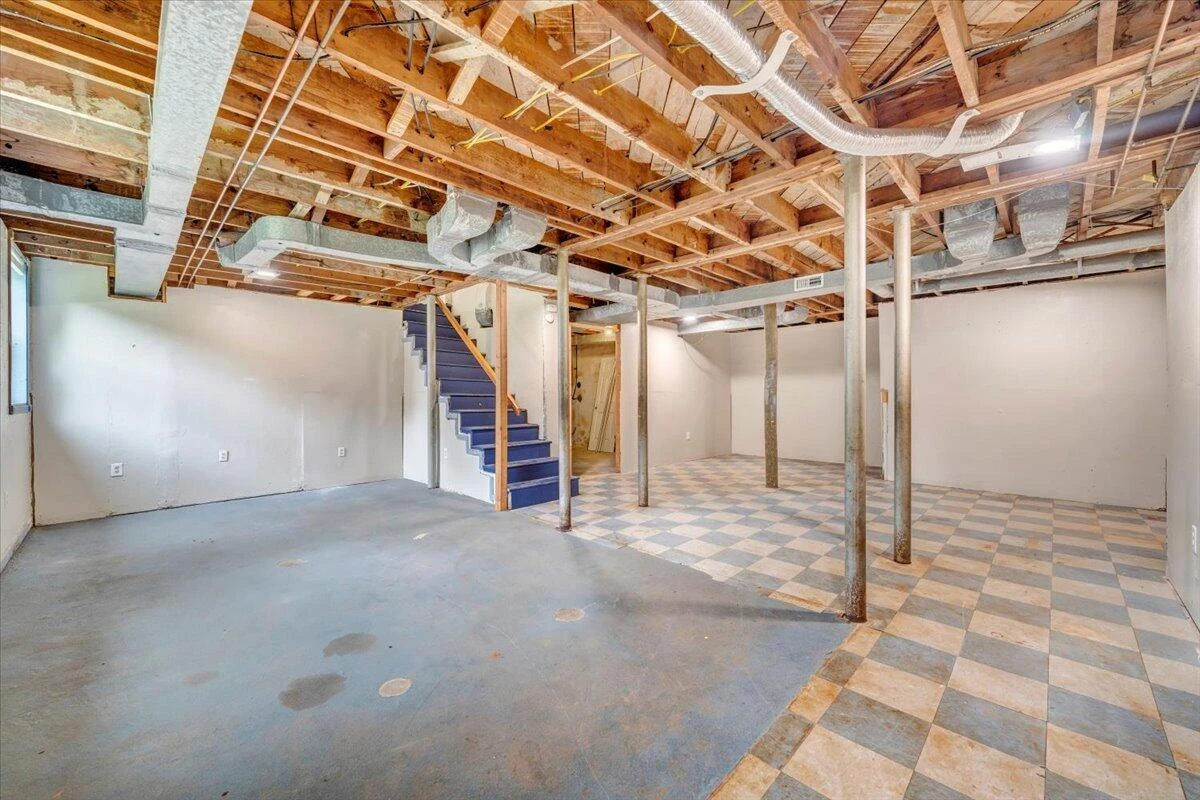 5333 Thornrose RD - Photo 35