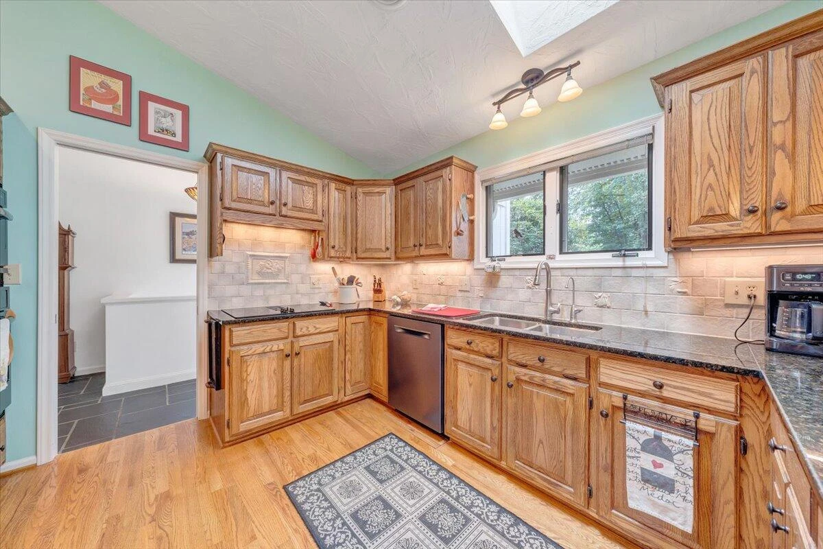 6036 Lakemont DR - Photo 29