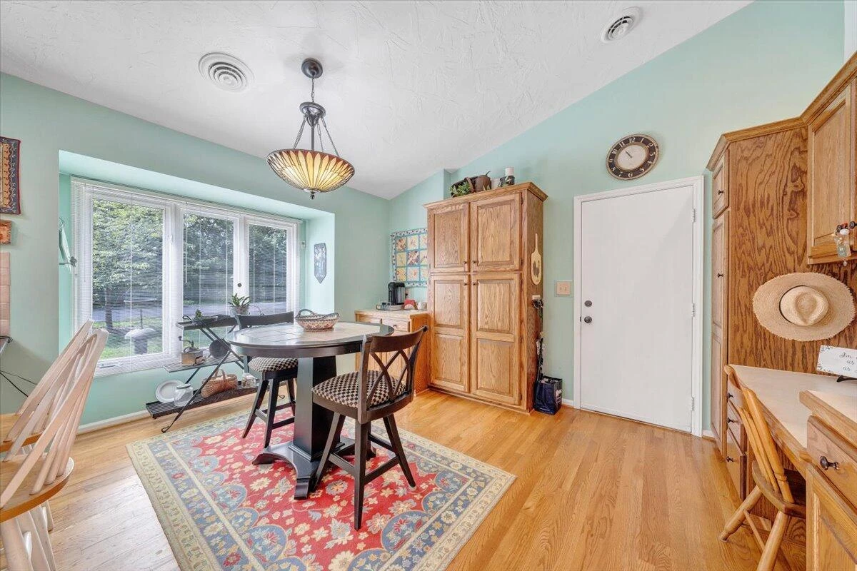 6036 Lakemont DR - Photo 36