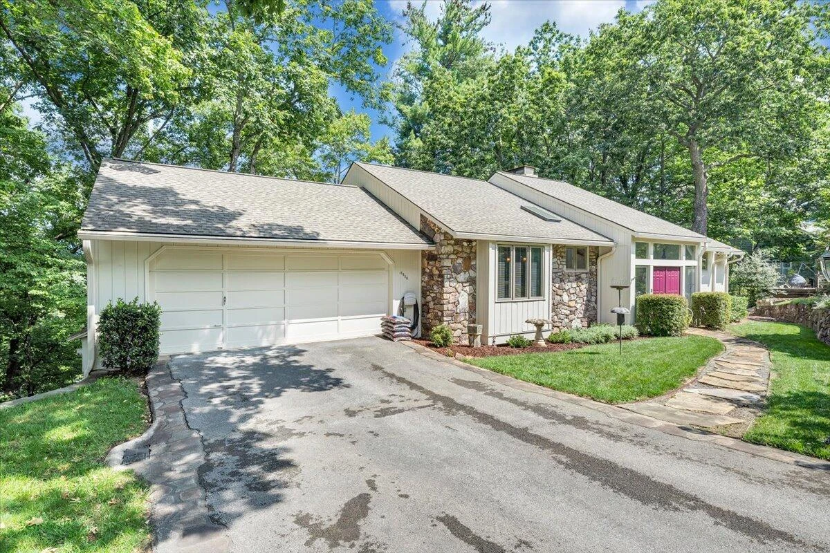 6036 Lakemont DR - Photo 60