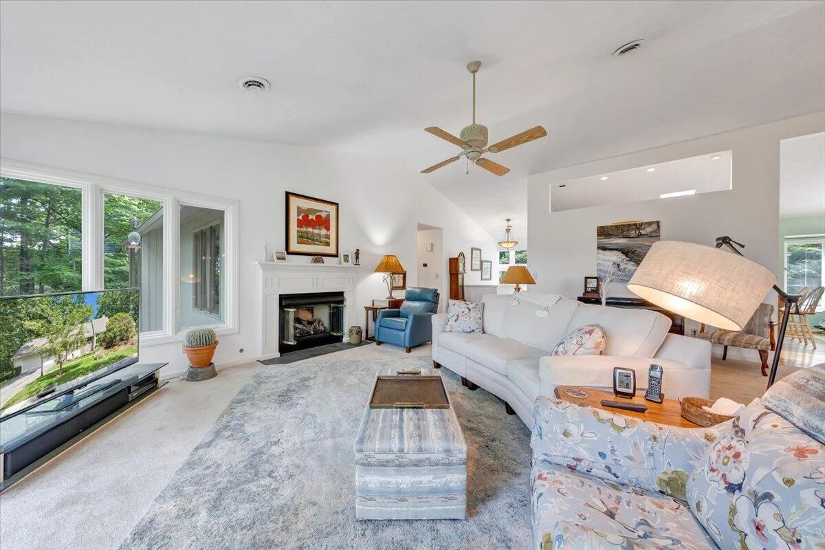 6036 Lakemont DR - Photo 13