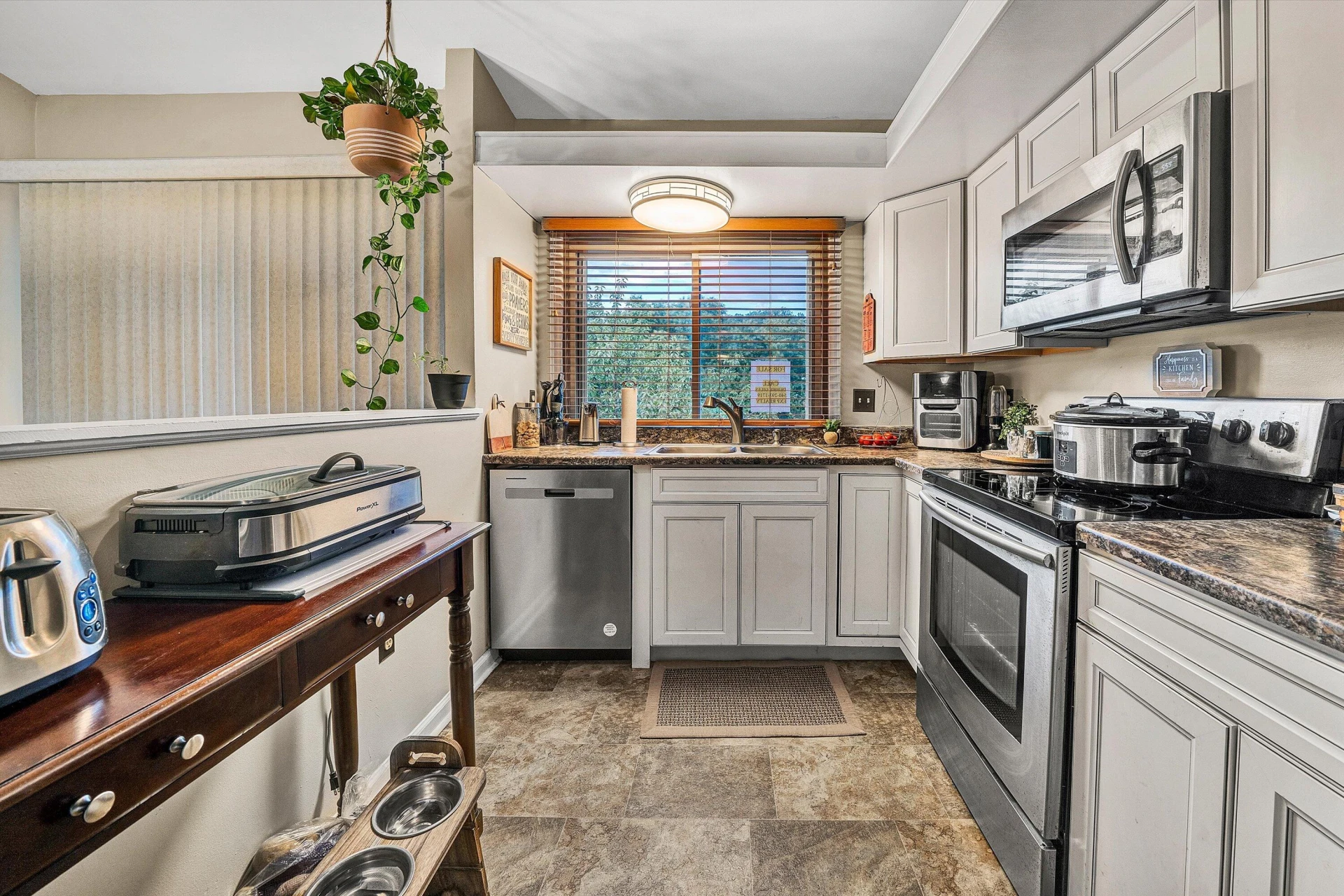 8531 Muirfield CIR - Photo 5