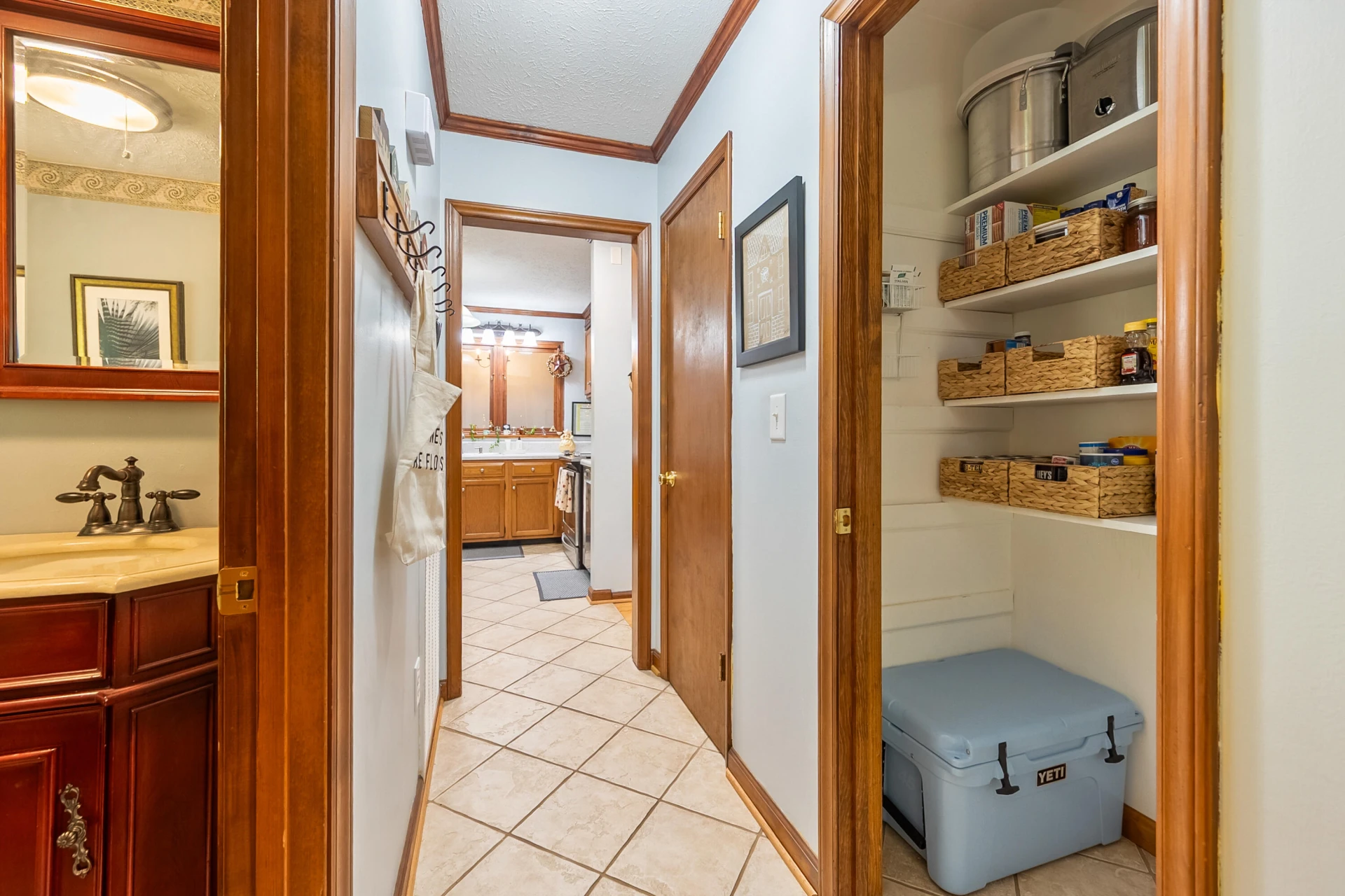 1160 Sherwood DR - Photo 23