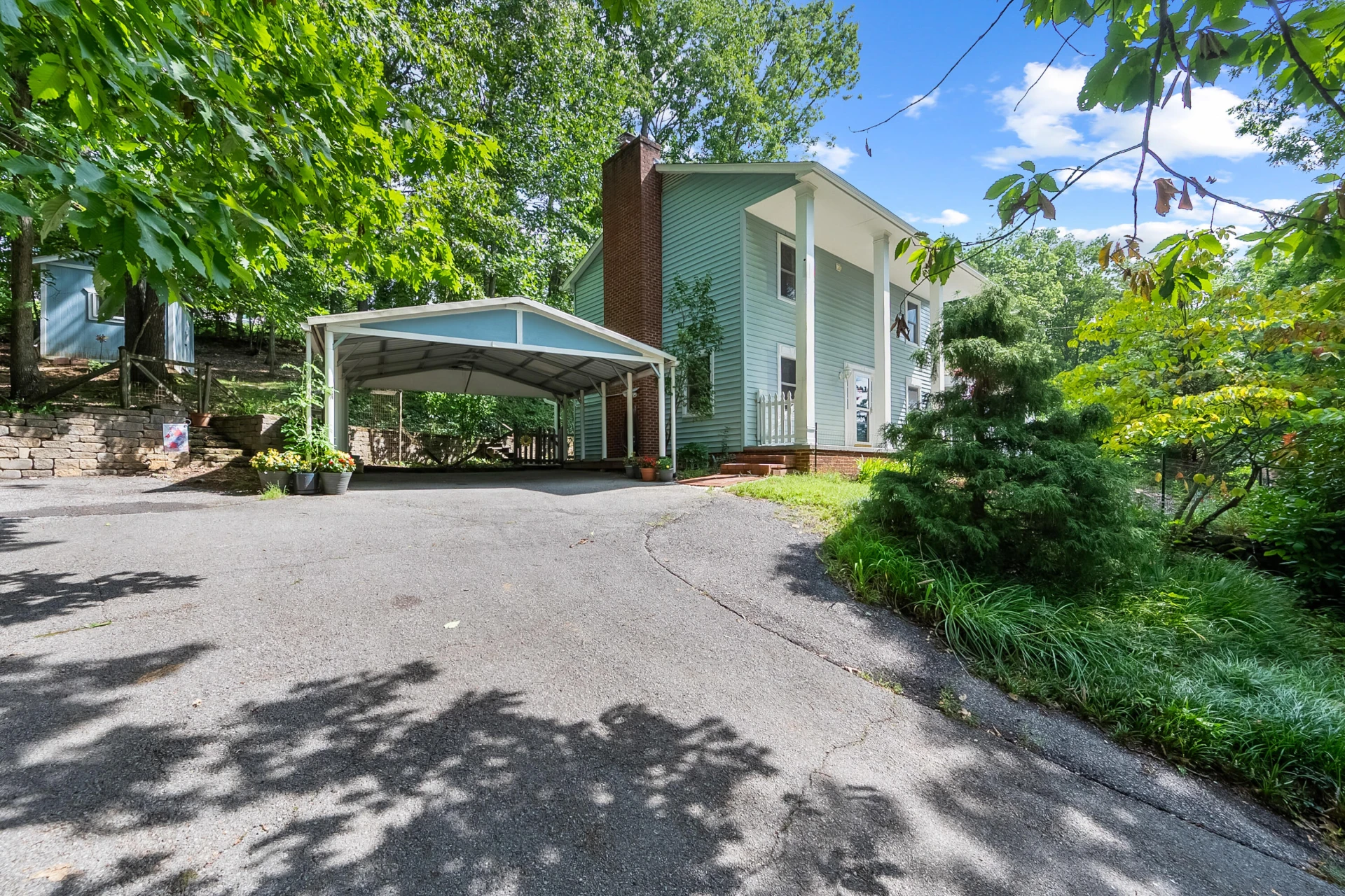 1160 Sherwood DR - Photo 6