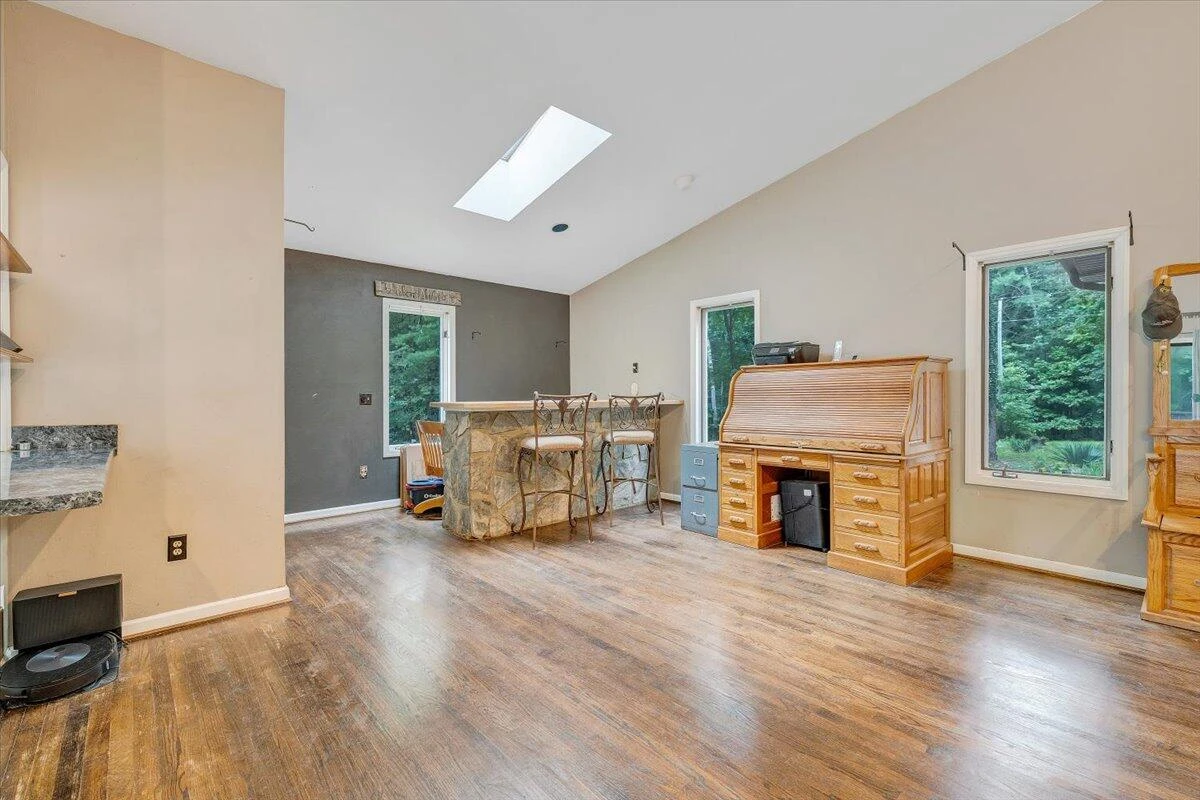 614 Sweetbriar LN - Photo 3