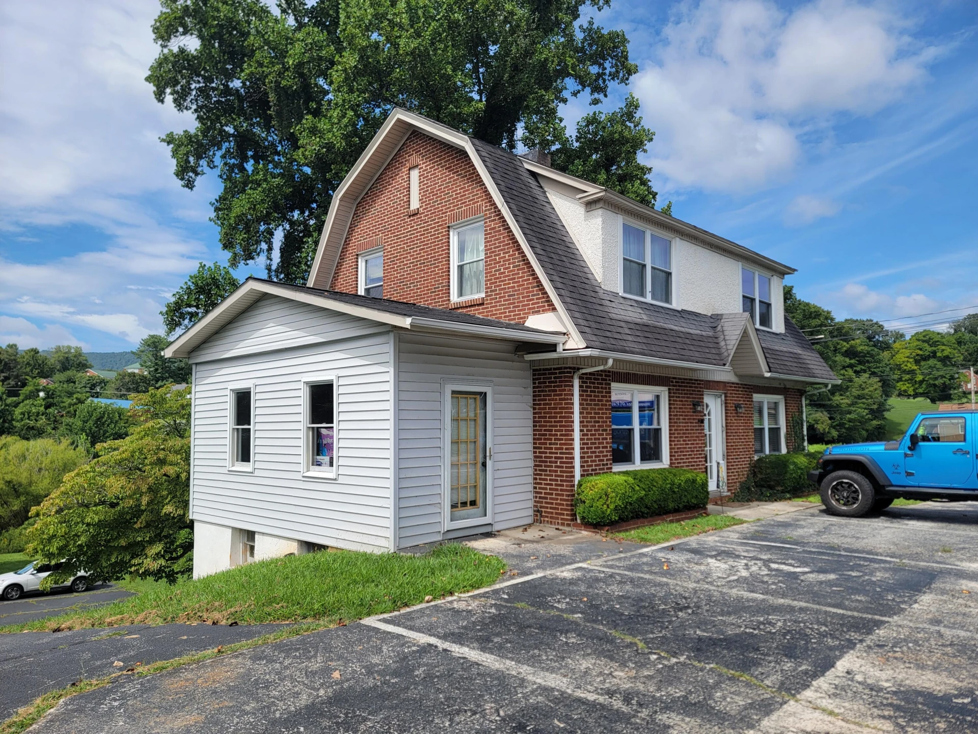 115 W Blue Ridge ST - Photo 2