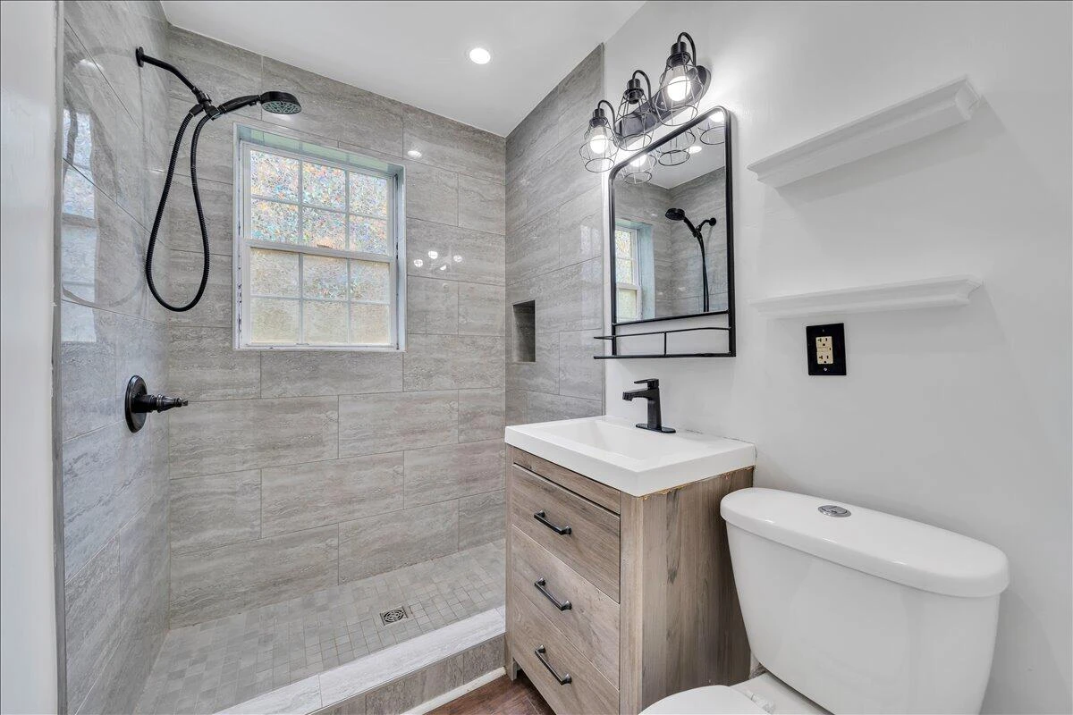 2613 Cornell DR NW - Photo 19