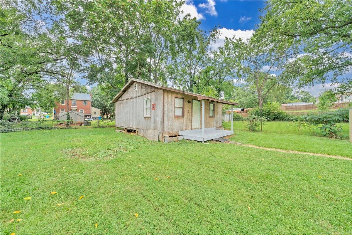 2613 Cornell DR NW - Photo 25