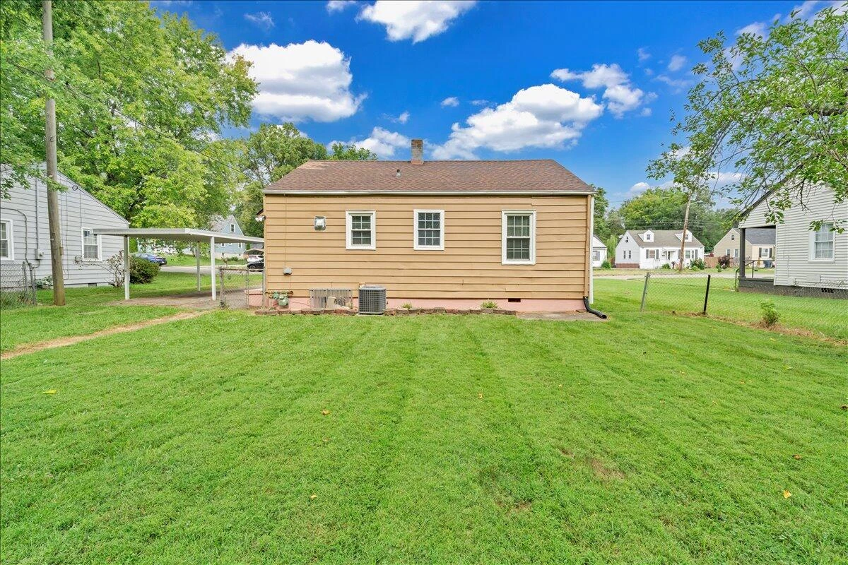 2613 Cornell DR NW - Photo 28