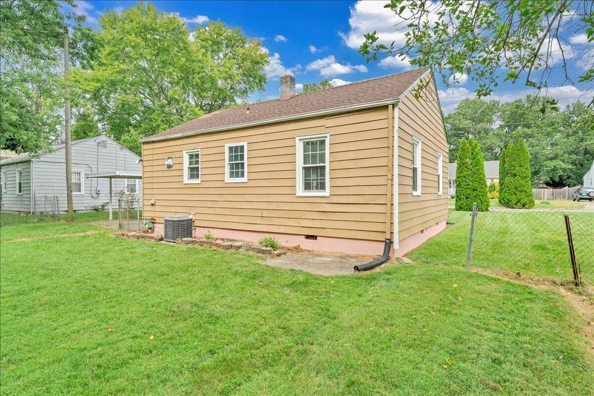 2613 Cornell DR NW - Photo 29