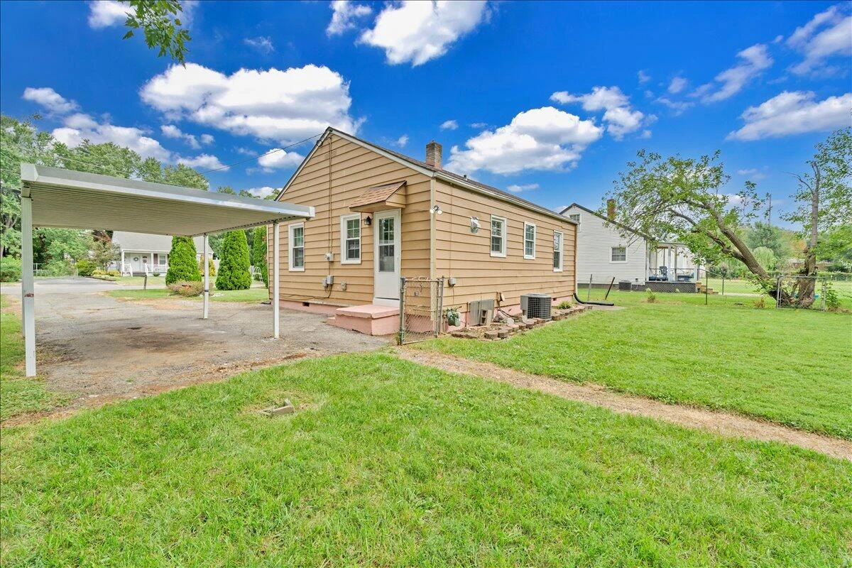 2613 Cornell DR NW - Photo 32