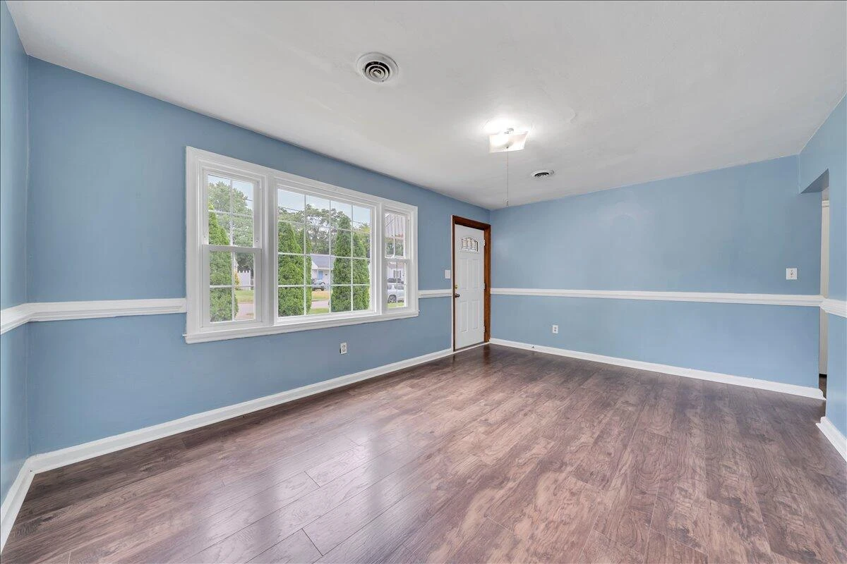 2613 Cornell DR NW - Photo 7