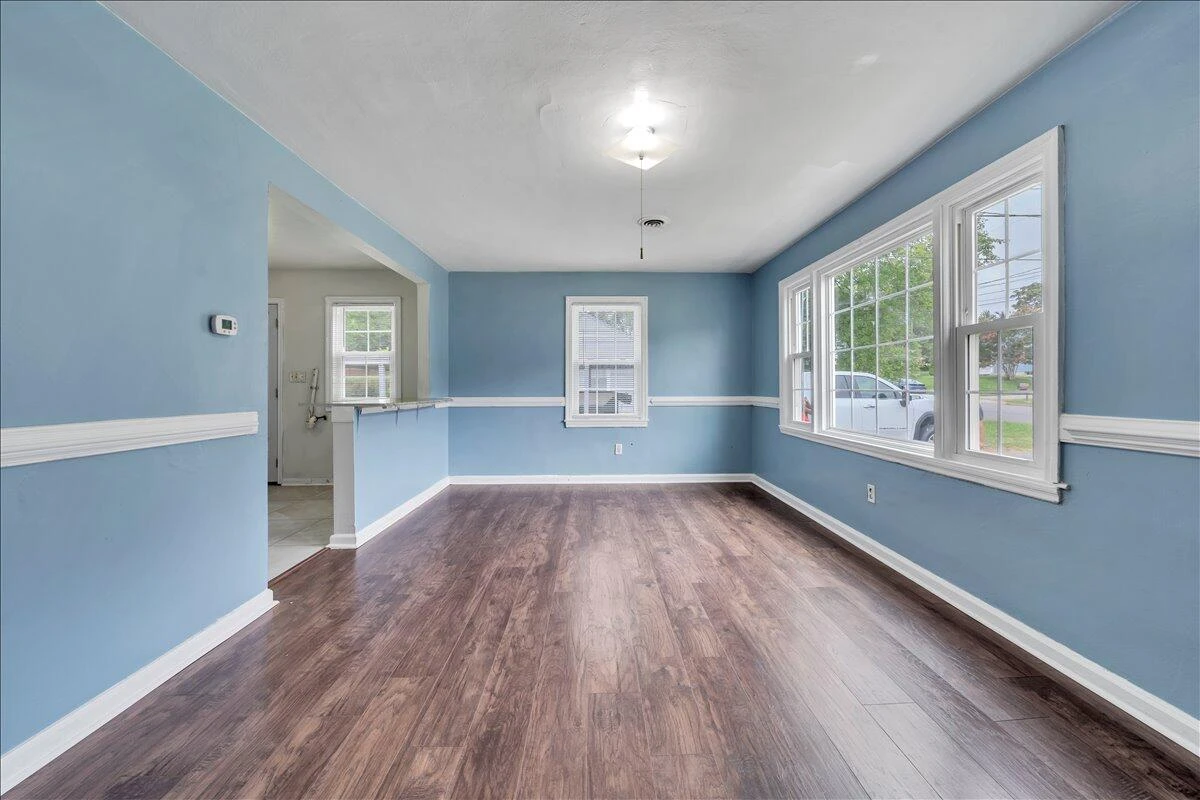 2613 Cornell DR NW - Photo 9