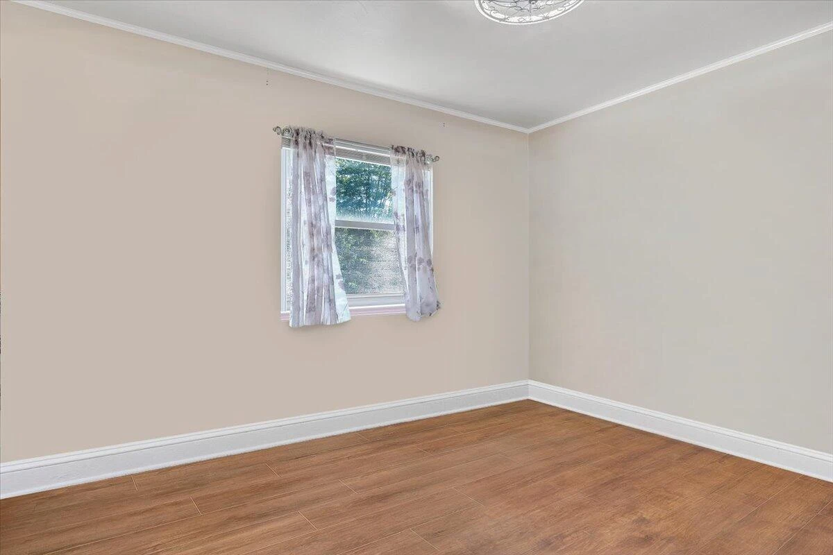 947 Estates RD SE - Photo 11