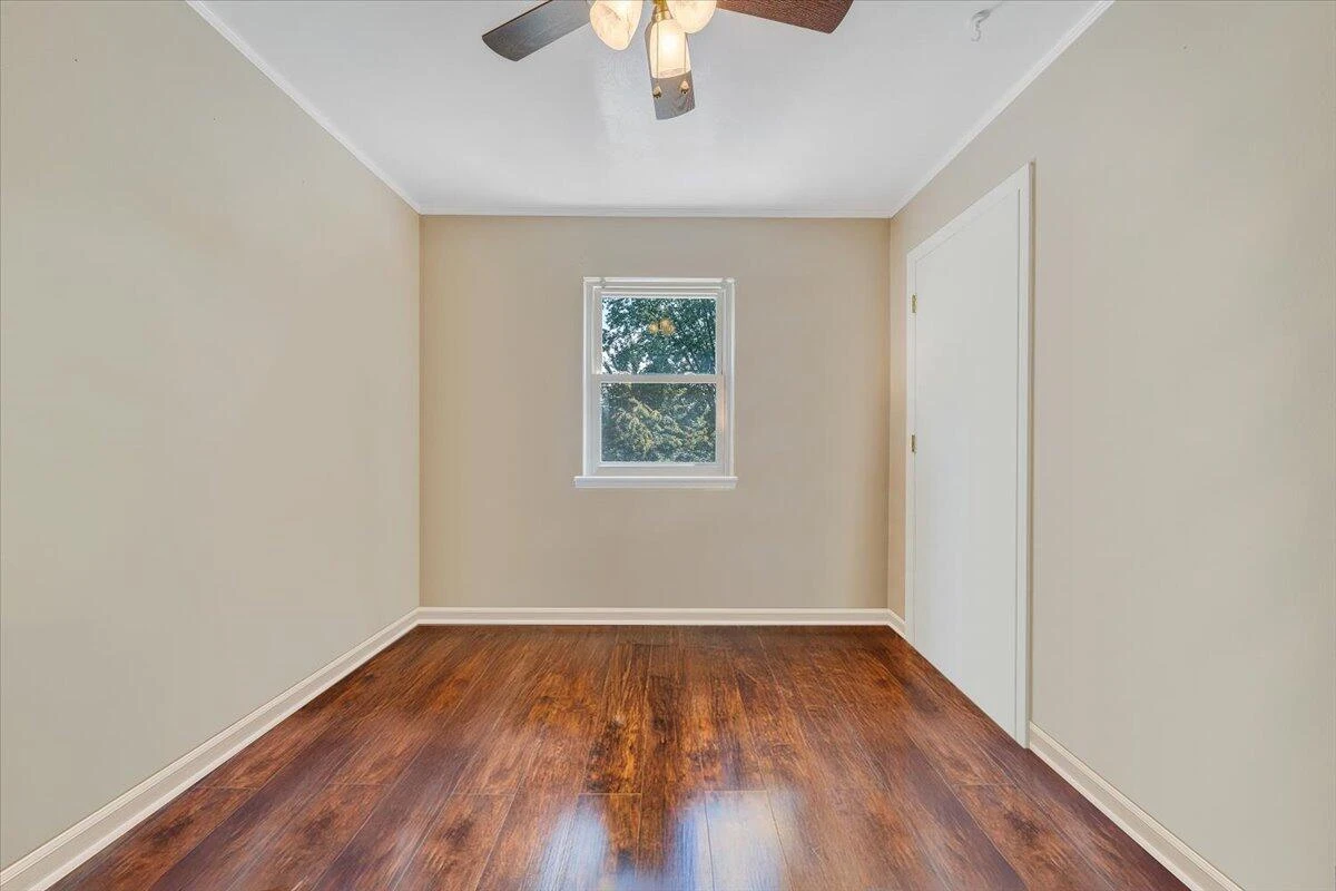 947 Estates RD SE - Photo 12